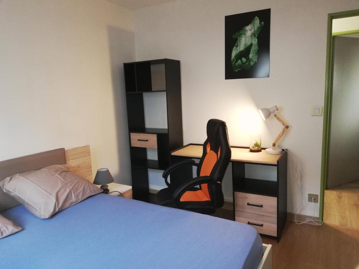 Grand T3 Avec Clim, Parking Et Terrasse Privative - Agen Apartment Exterior photo