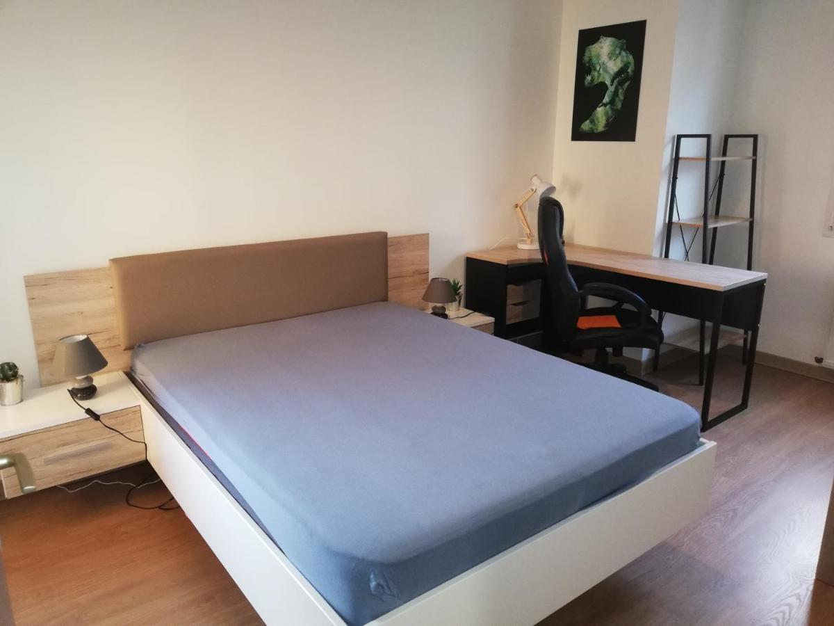 Grand T3 Avec Clim, Parking Et Terrasse Privative - Agen Apartment Exterior photo